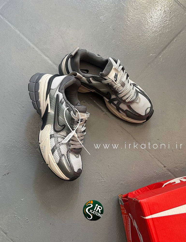 نایک v2k 👱🏻‍♀️👨🏽‍🦱