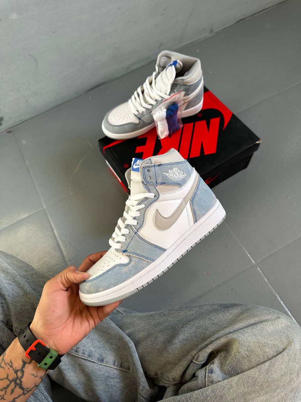 Jordan 1 hyper royal