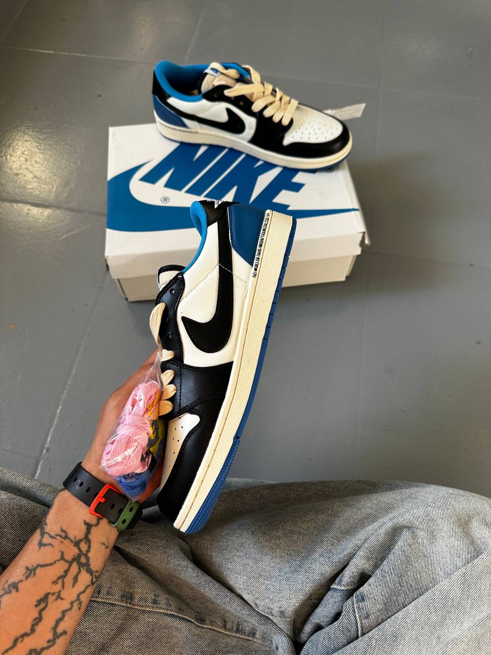 Jordan 1 Travis Scott Fragment