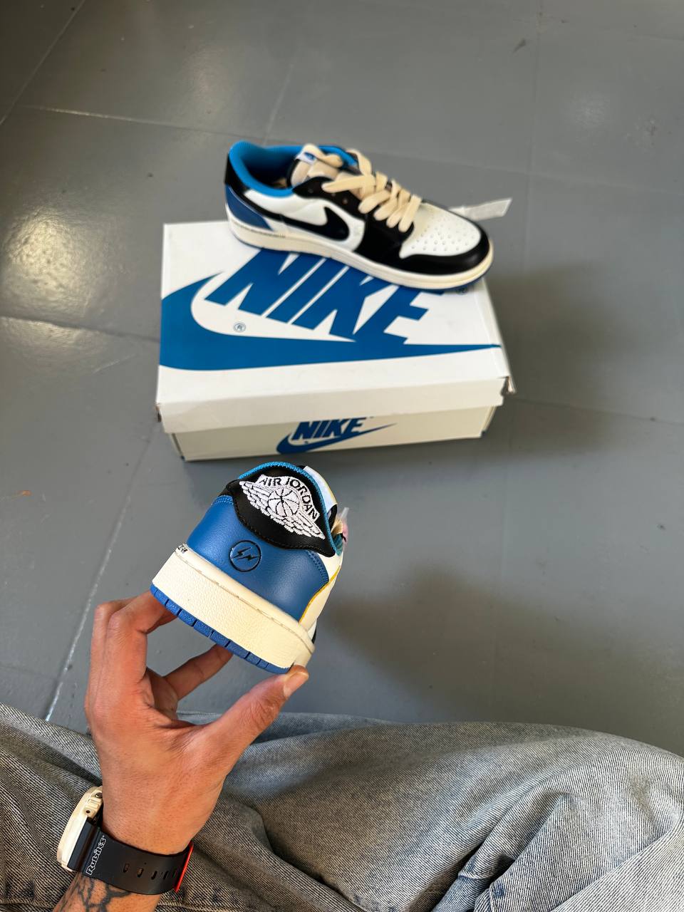 Jordan 1 Travis Scott Fragment