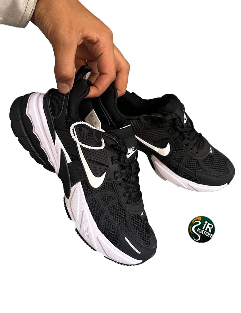 nike v2k 👱🏻‍♀️👨🏽‍🦱