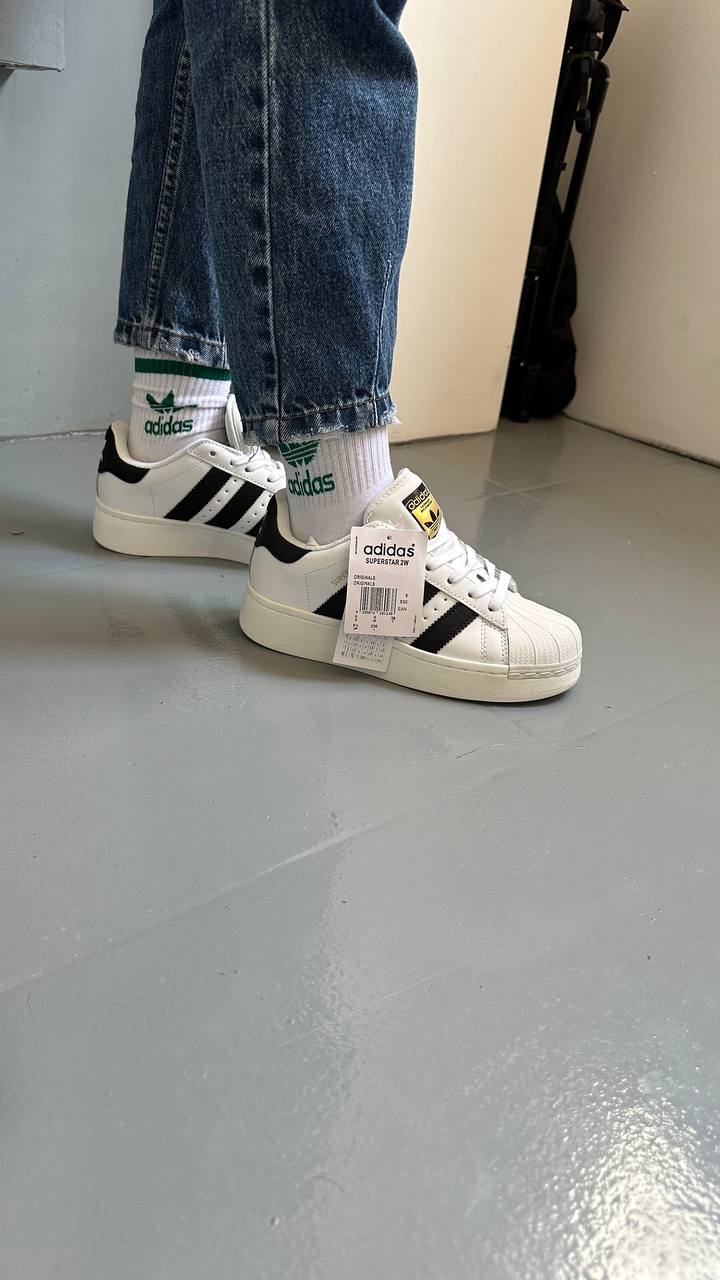 Adidas Superstar
