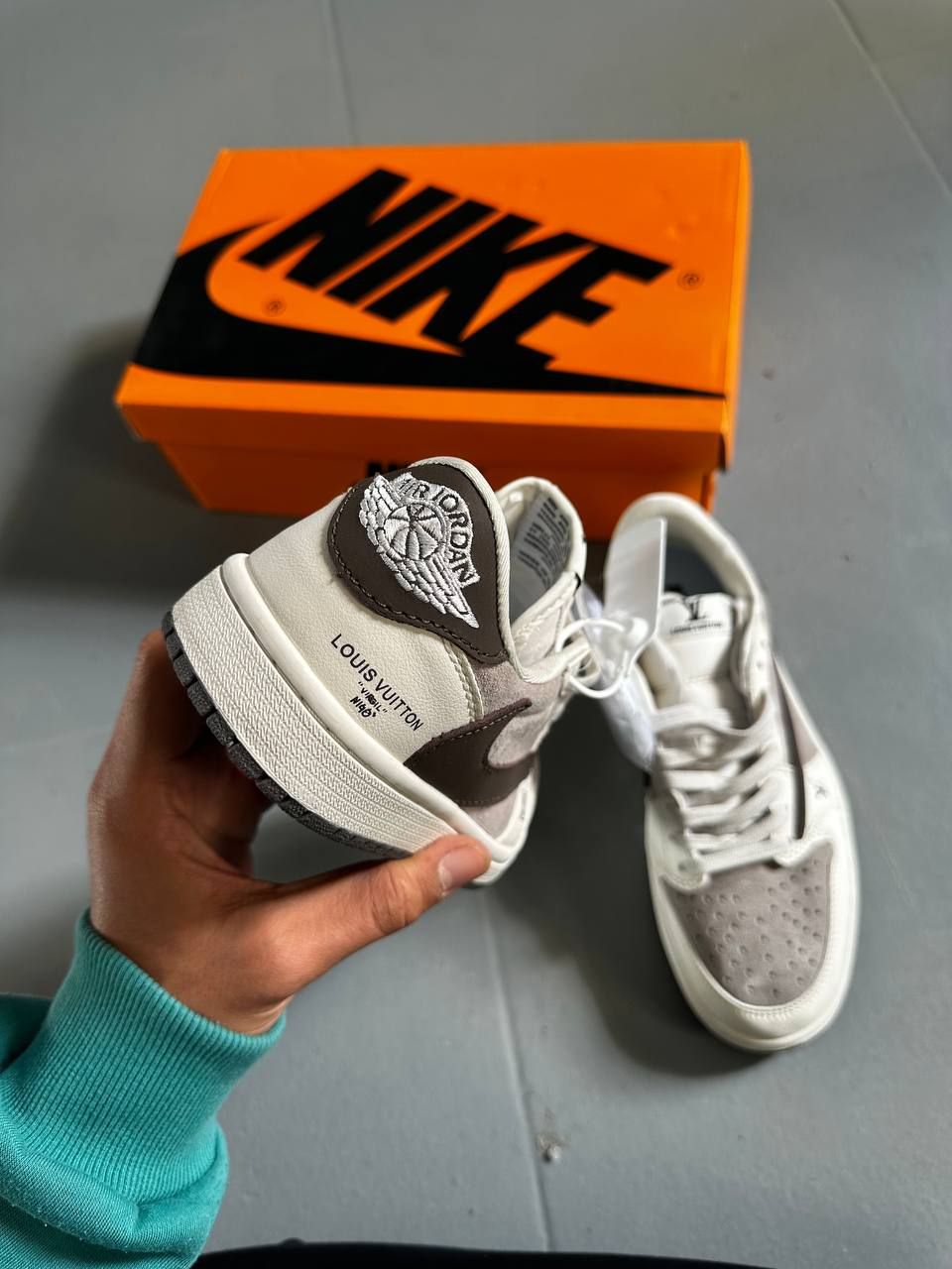 Jordan 1 Travis Scott Louis Vuitton