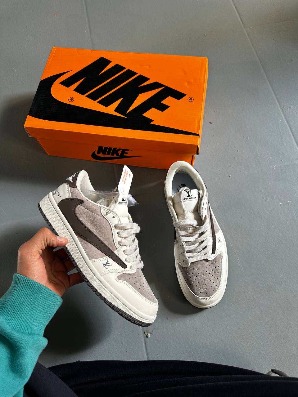 Jordan 1 Travis Scott Louis Vuitton