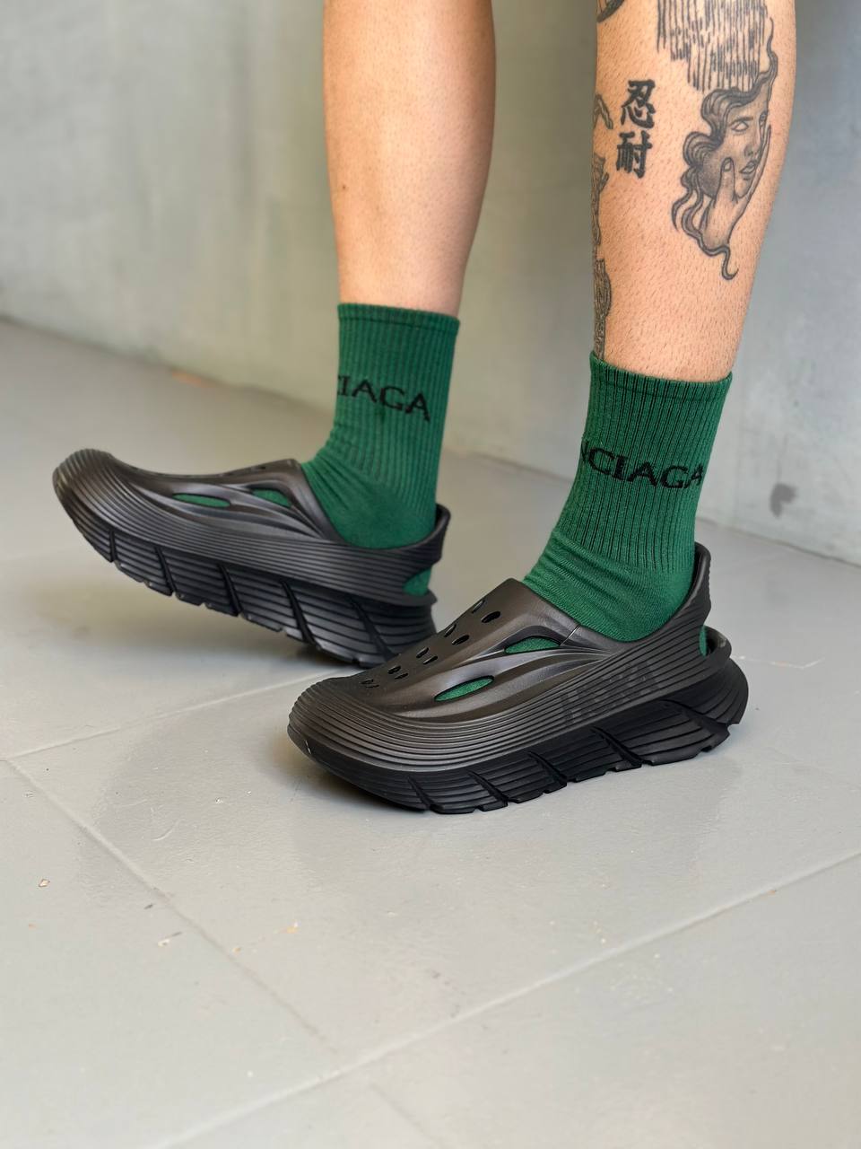 Hoka One One Restore 2.0