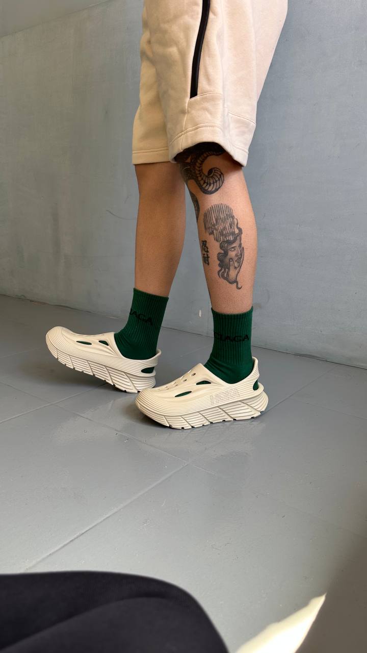 Hoka One One Restore 2.0