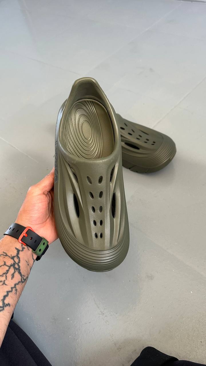 Hoka One One Restore 2.0