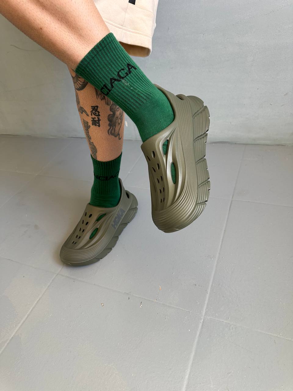 Hoka One One Restore 2.0