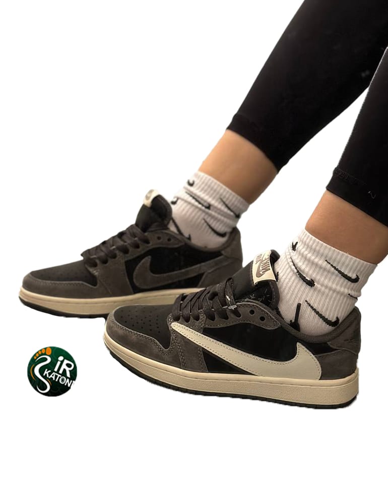 جردن 1 تراویس اسکات 👱🏻‍♀️👨🏽‍🦱