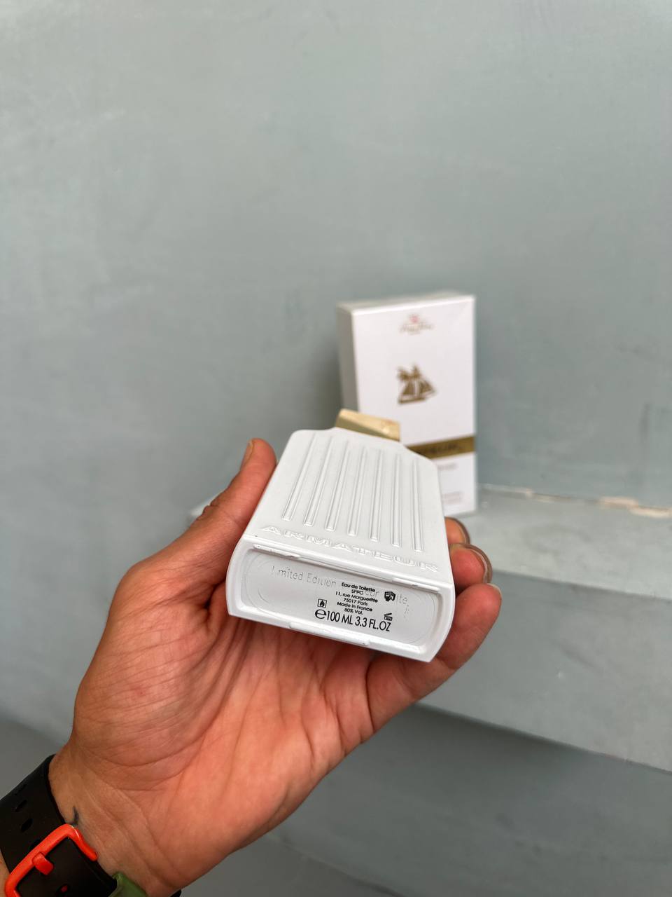 Paris Bleu Armateur White Limited Edition