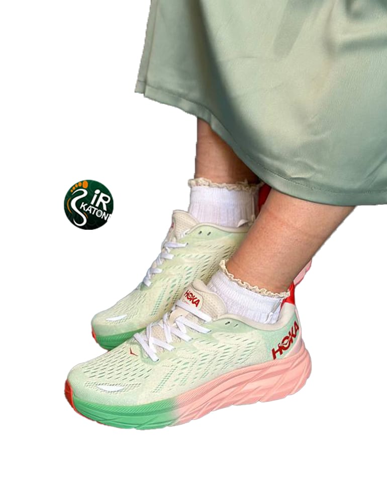 هوکا کلیفتون ۸ 👱🏻‍♀️