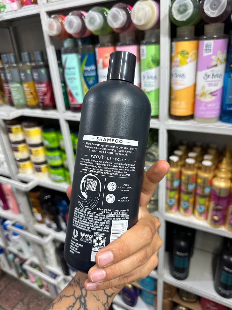 Tresemme Smooth & Silky Shampoo 828ml