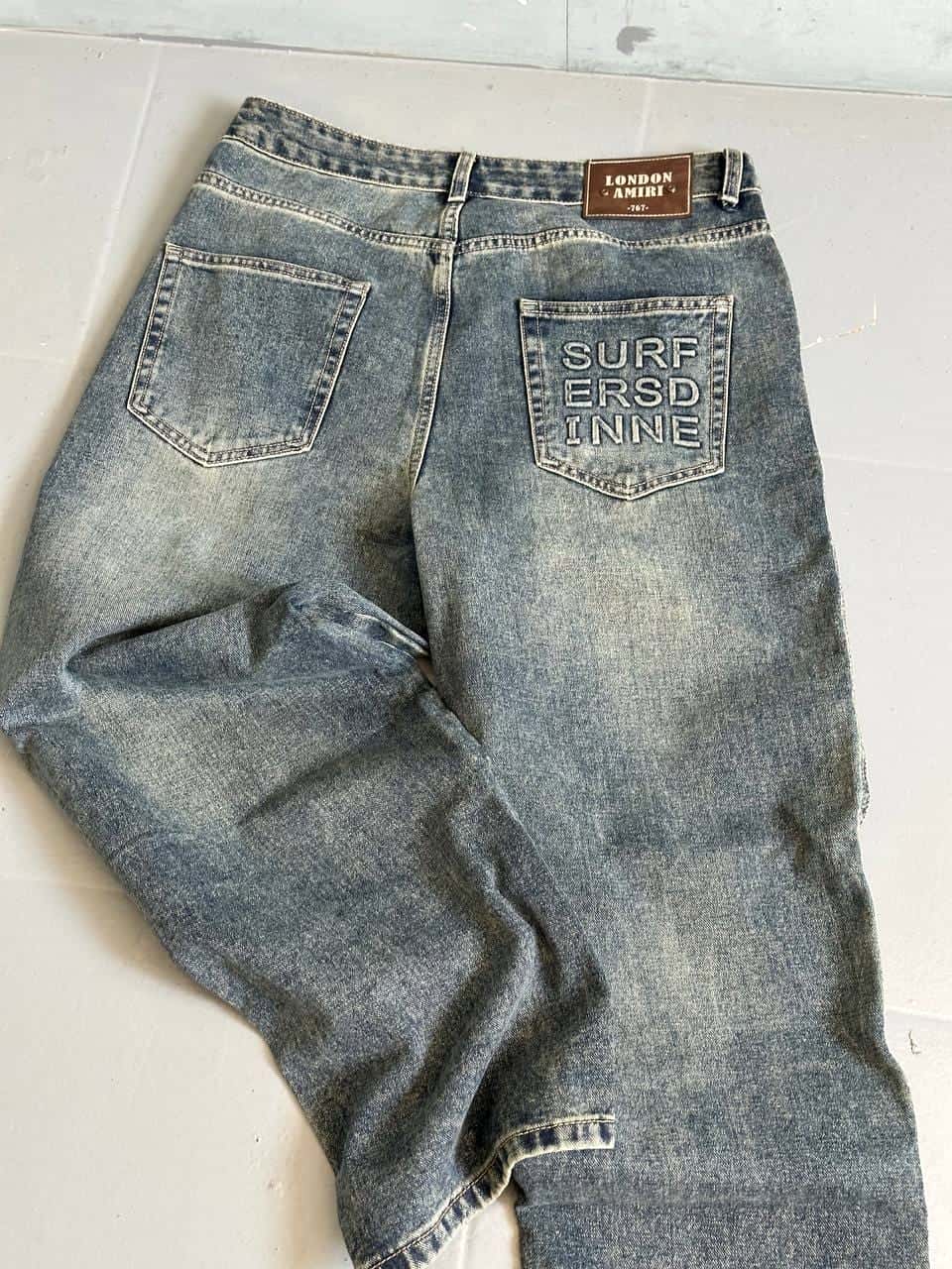 Men's baggy jeans