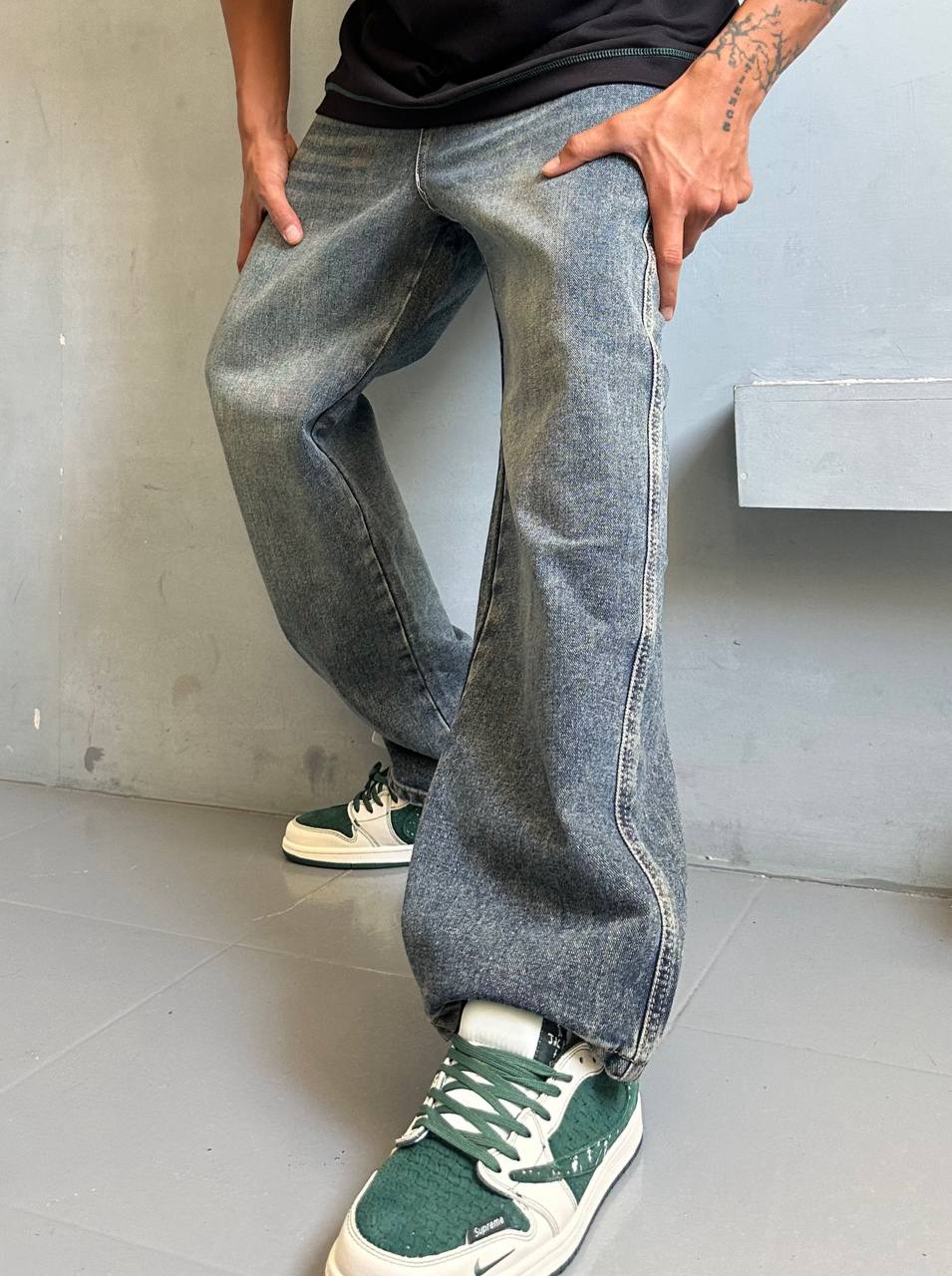 Men's baggy jeans