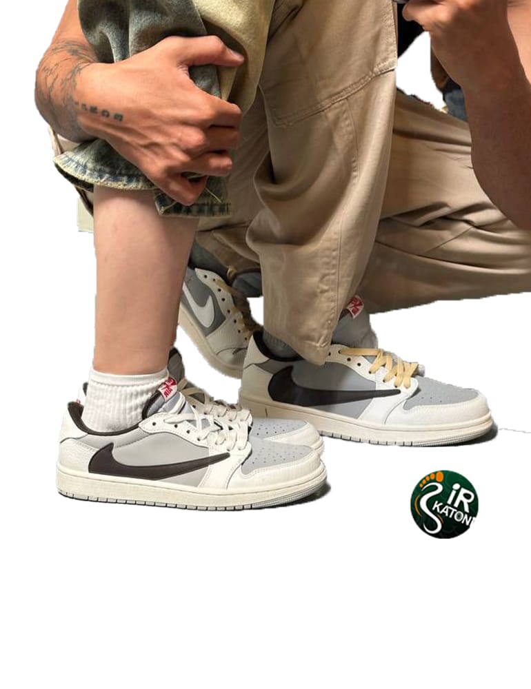 جردن 1 تراویس اسکات 👱🏻‍♀️👨🏽‍🦱