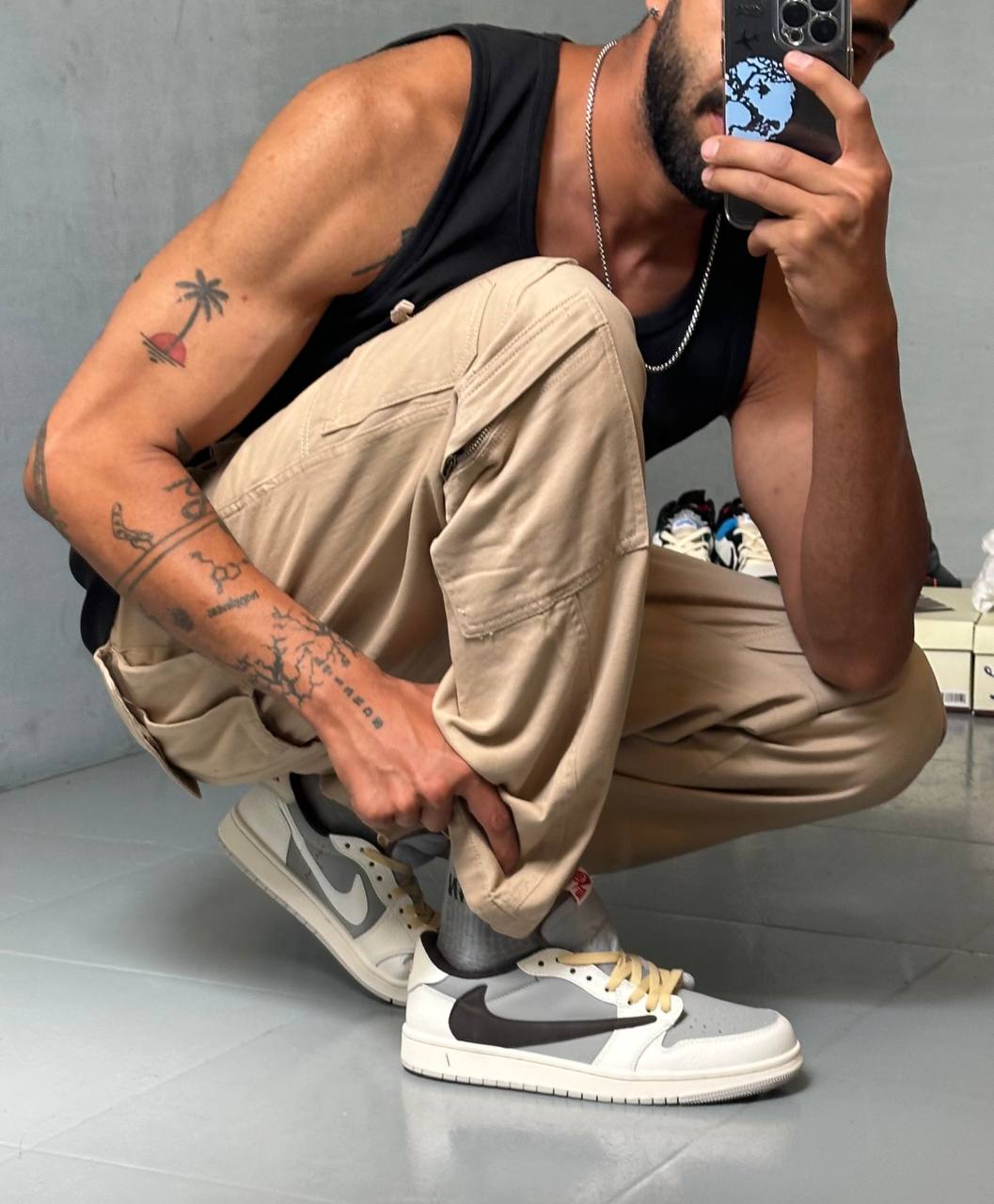 Jordan 1 Travis Scott