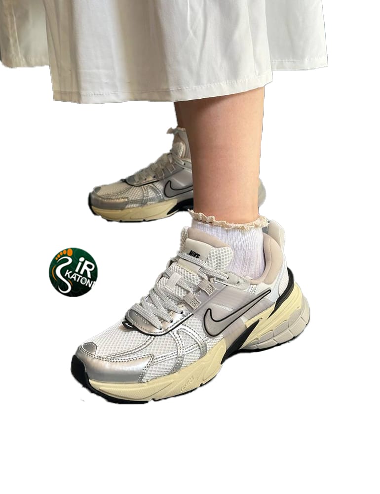 nike v2k 👱🏻‍♀️👨🏽‍🦱