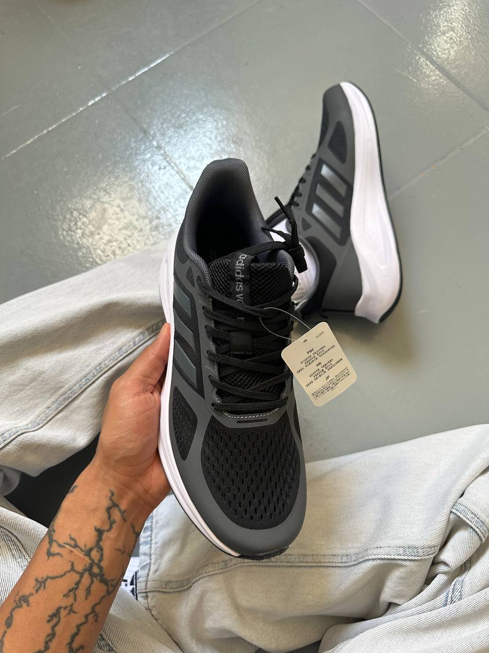 Adidas Light Motion