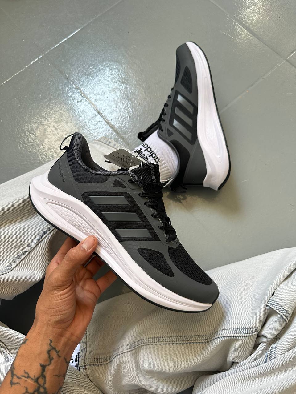 Adidas Light Motion