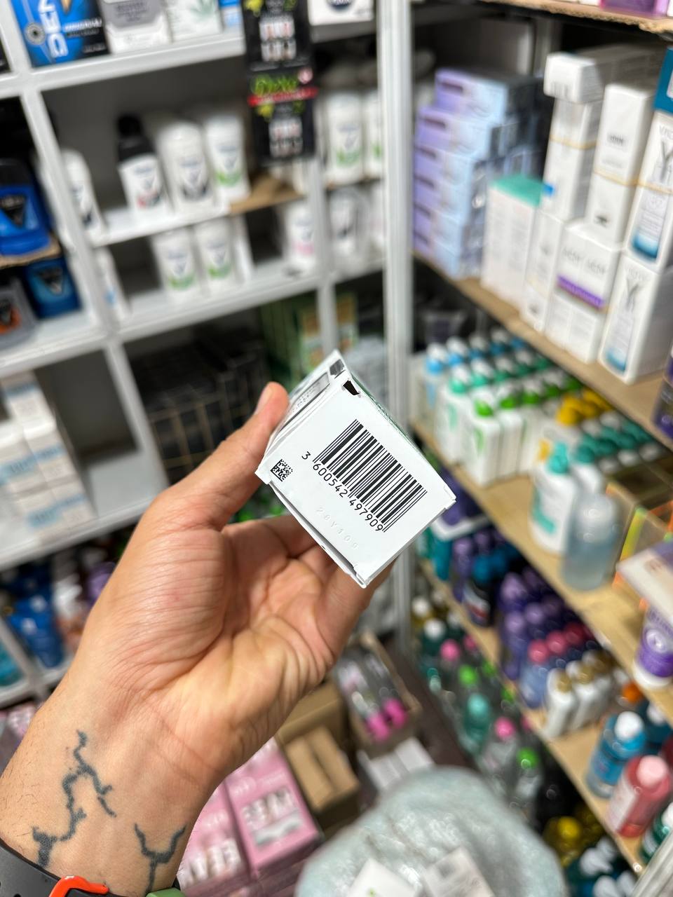 سرم‌ زغالی‌ گارنیر، سرم‌ ضد جوش‌ گارنیر، سرم‌ ضد لک‌ گارنیر، سرم‌ صورت‌ زغالی، سرم‌ پوست‌ چرب‌ گارنیر، سرم‌ نیاسینامید‌ گارنیر، سرم‌ AHA‌ BHA‌ گارنیر، سرم‌ پاکسازی‌ منافذ‌ گارنیر، سرم‌ لایه‌ بردار‌ گارنیر، ضد جوش‌ زغالی‌ گارنیر،