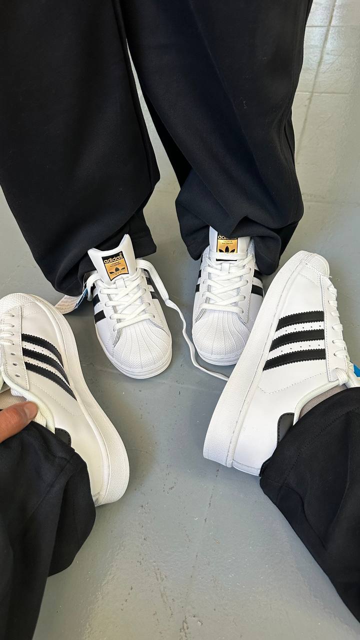 Adidas Superstar