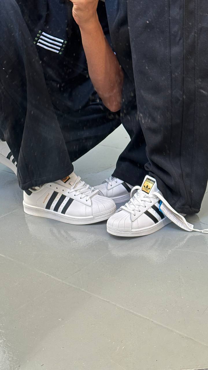 Adidas Superstar