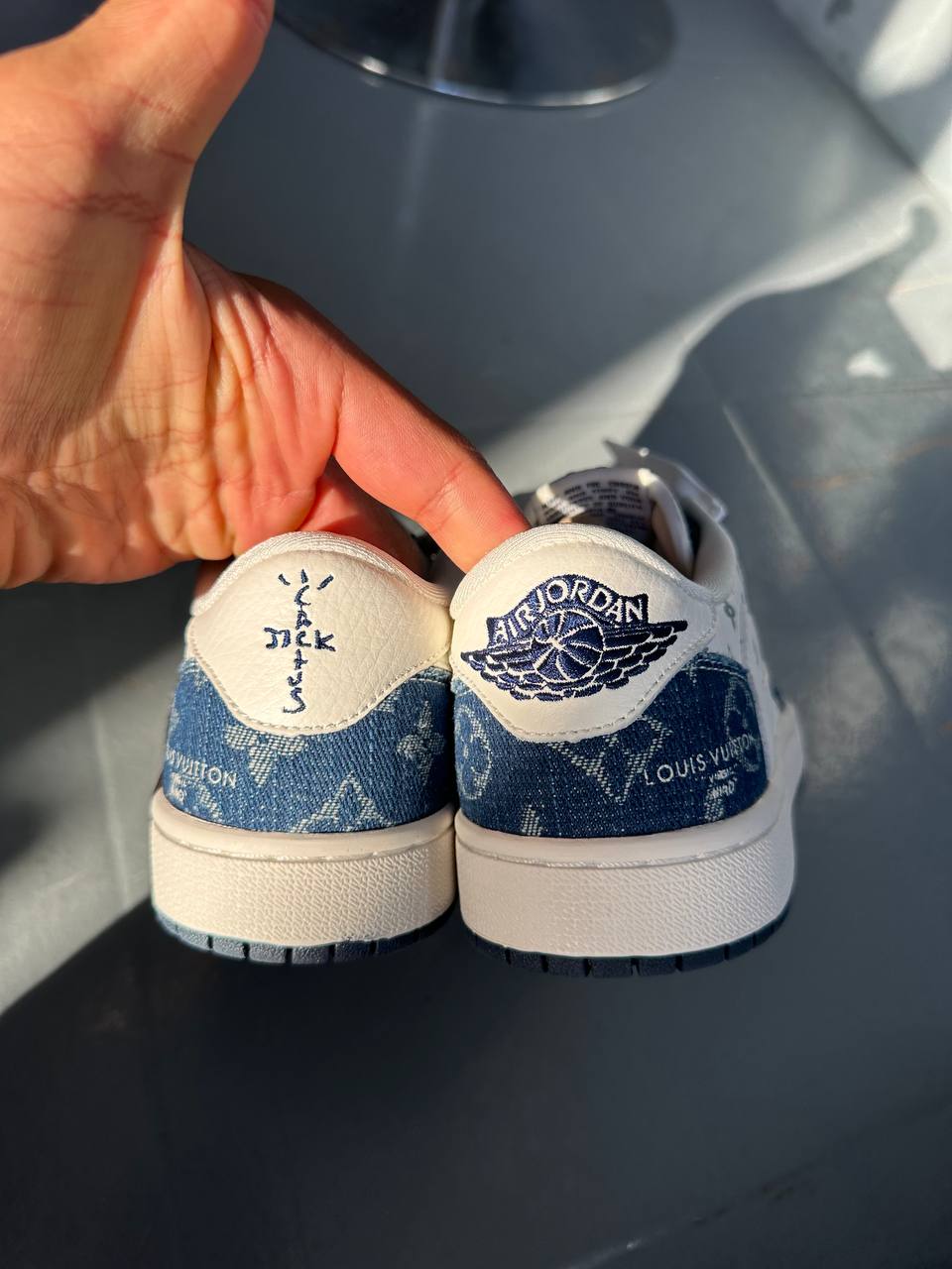 Jordan 1 Travis Scott Louis Vuitton