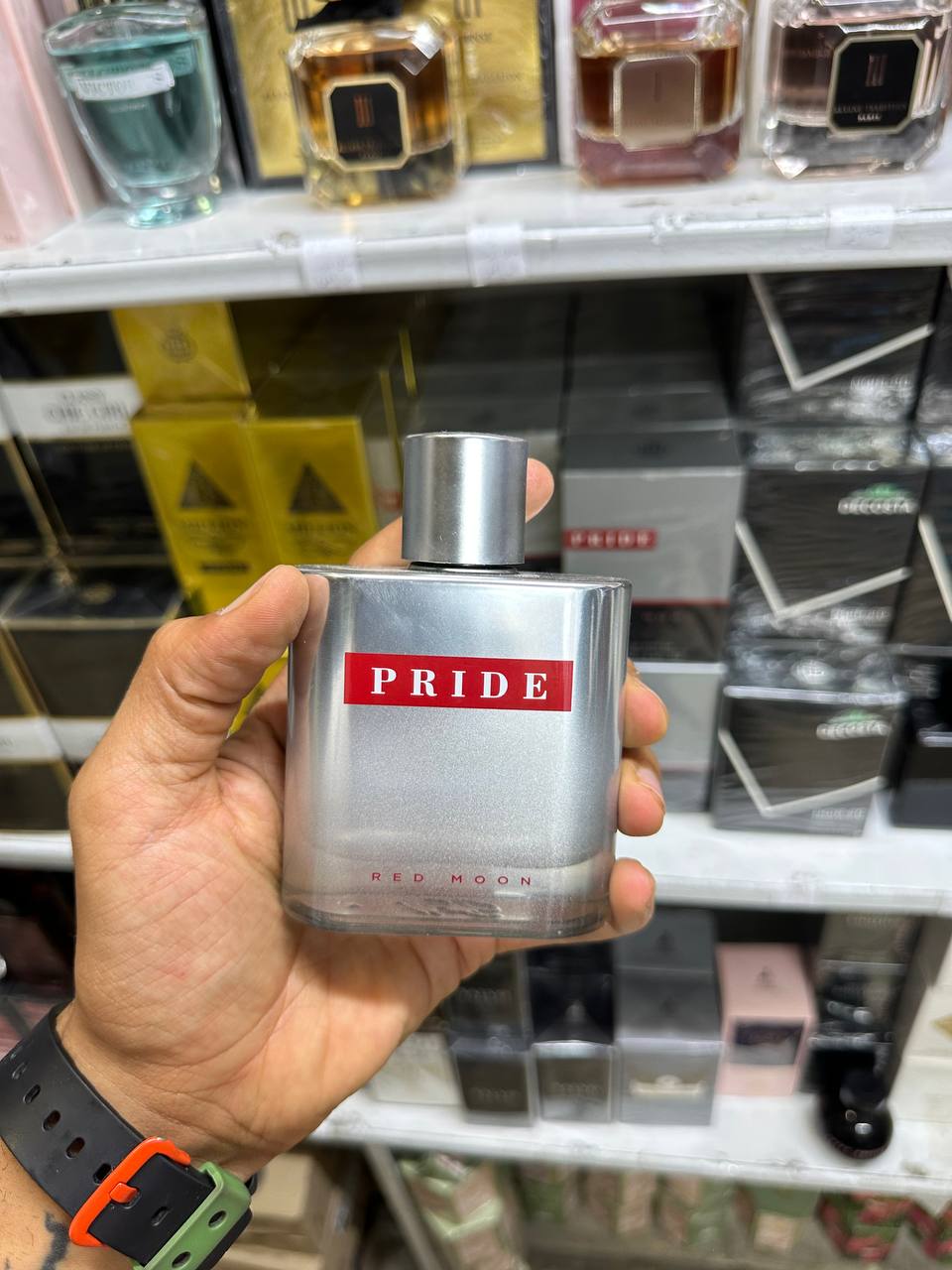 Fragrance World Pride Red Moon