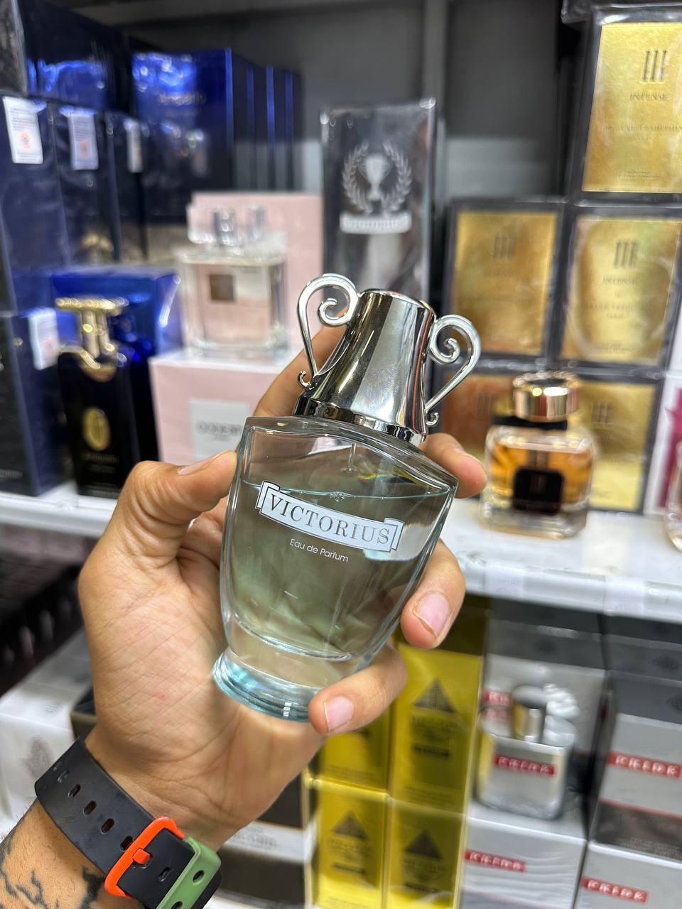 Lively Paris Victorius Eau De Parfum