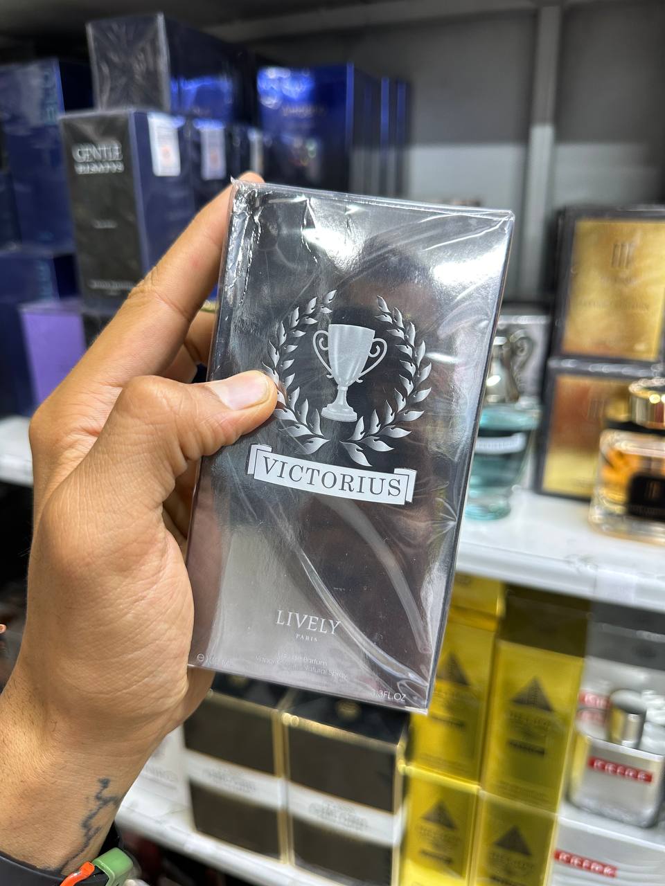 Lively Paris Victorius Eau De Parfum