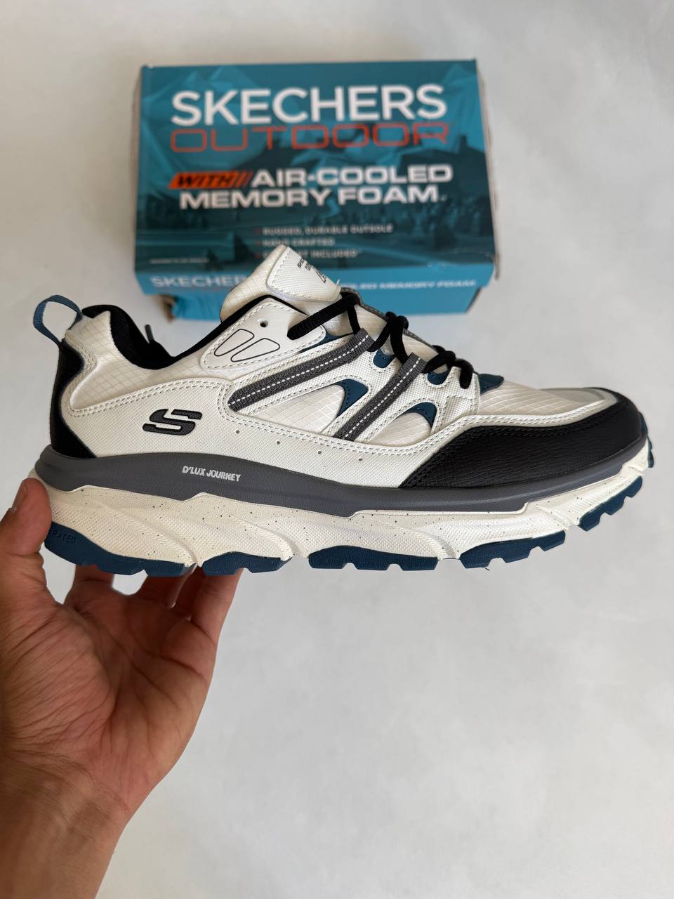 Skechers Relaxed Fit