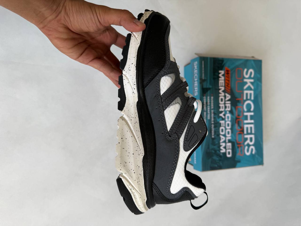 Skechers Relaxed Fit