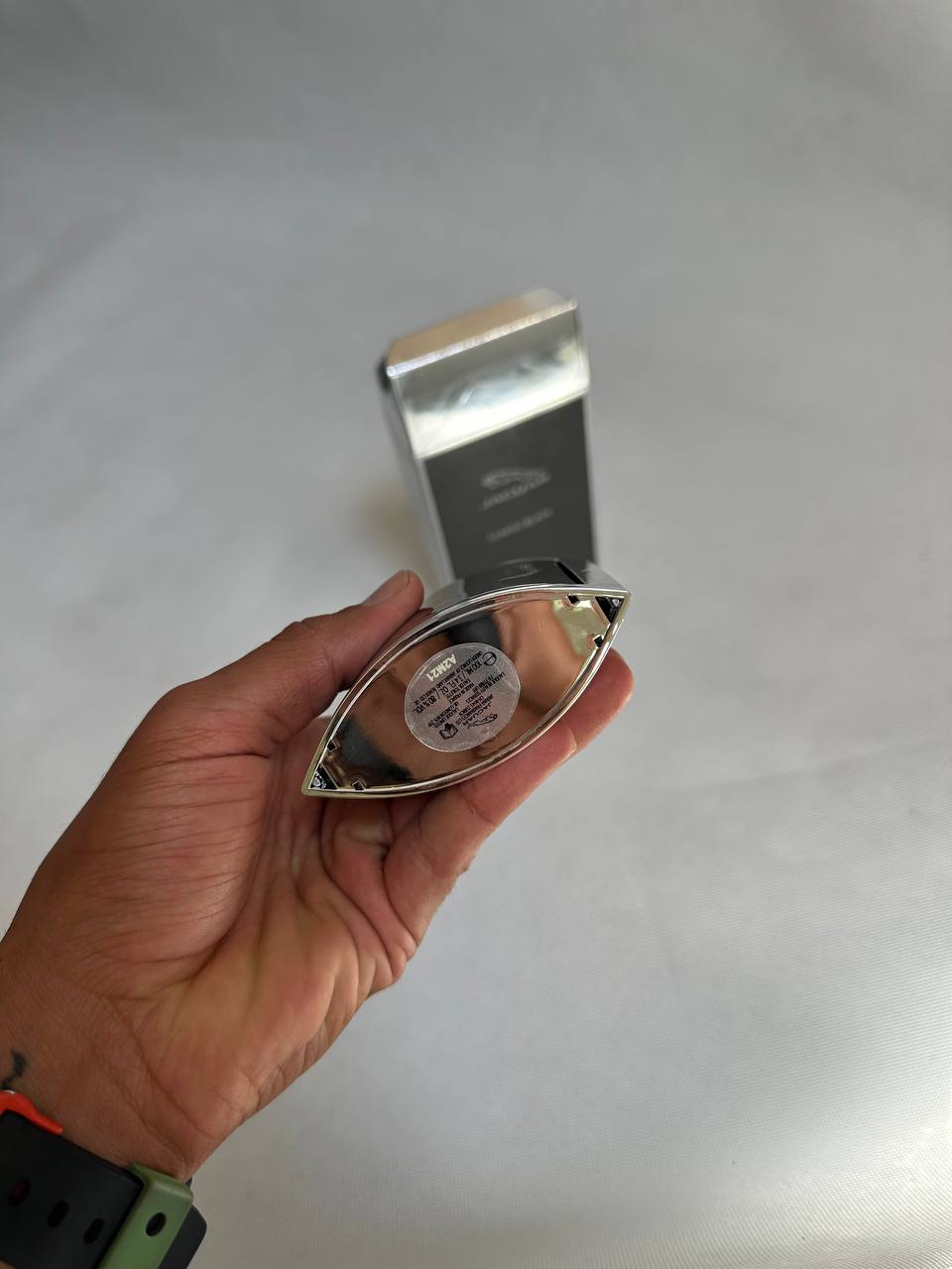 Jaguar Classic Black