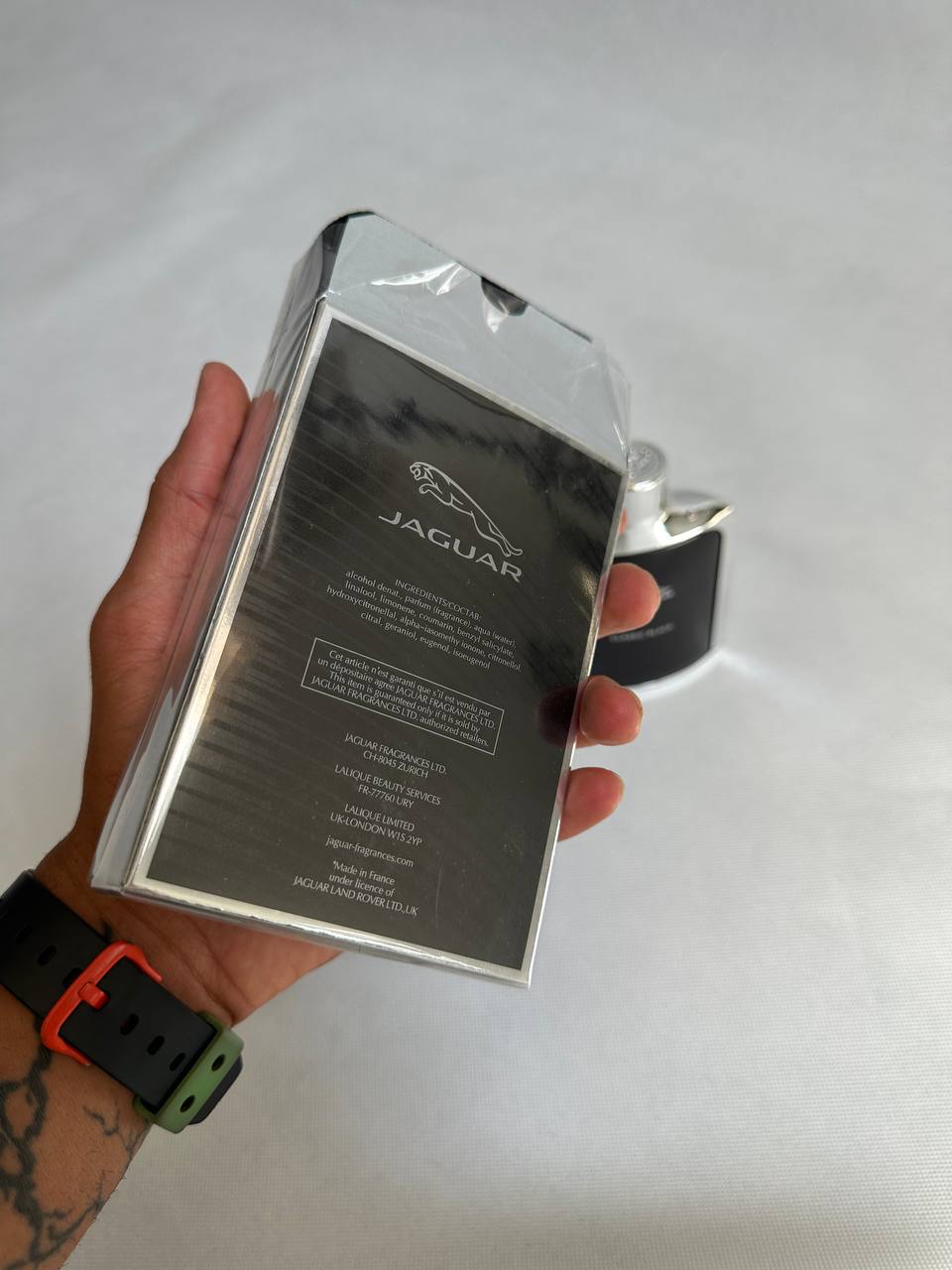 Jaguar Classic Black