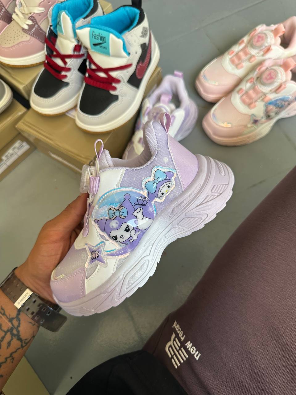 Girls' lighted sweatshirt