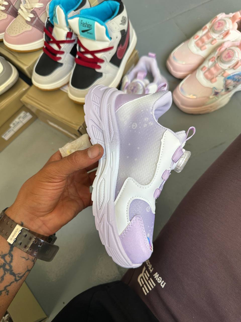 Girls' lighted sweatshirt