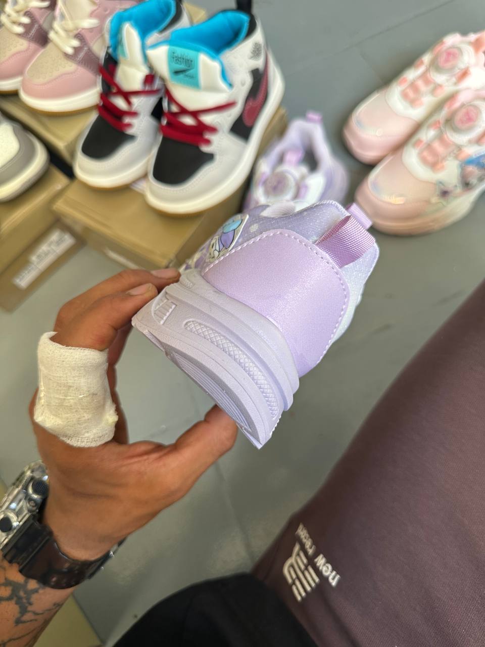 Girls' lighted sweatshirt