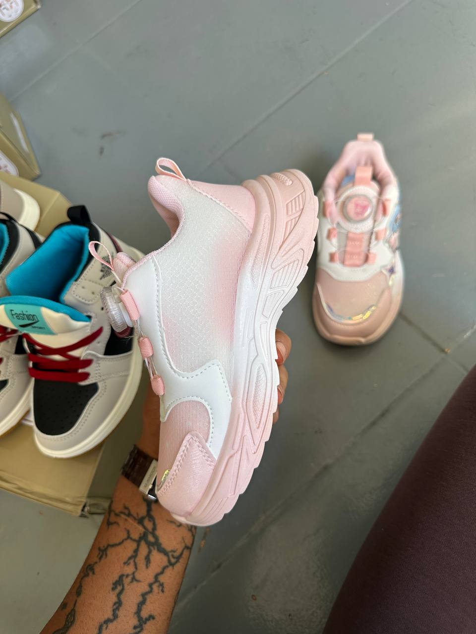 Girls' lighted sweatshirt