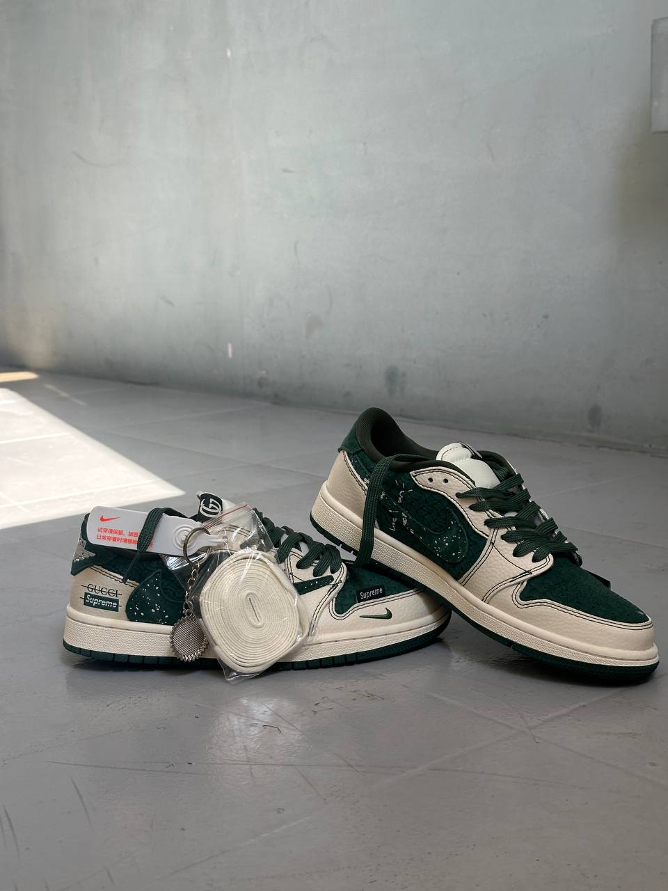 Nike Air Force 1 x Supreme Gucci