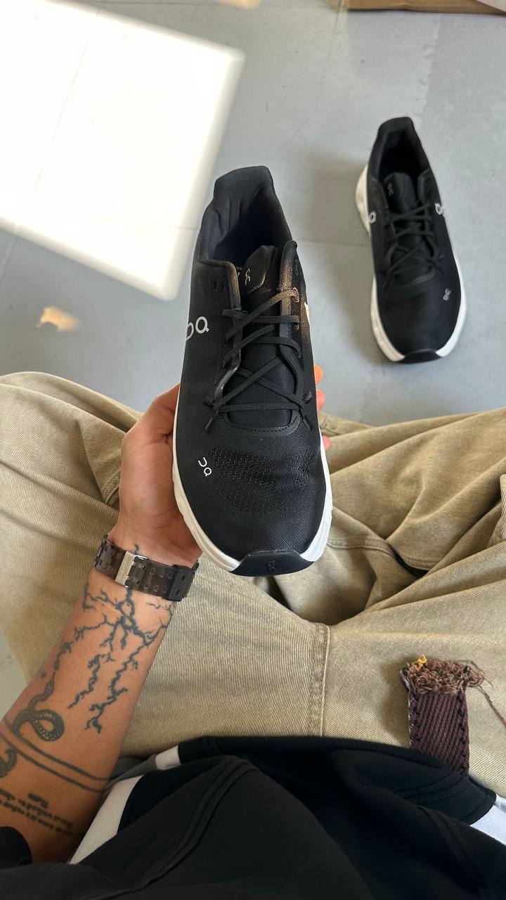 On Running Cloudtilt Sand Cream