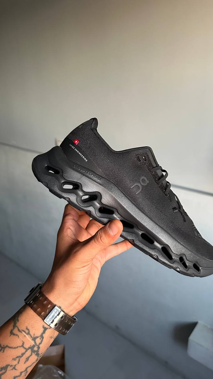 On Running Cloudtilt Sand Cream