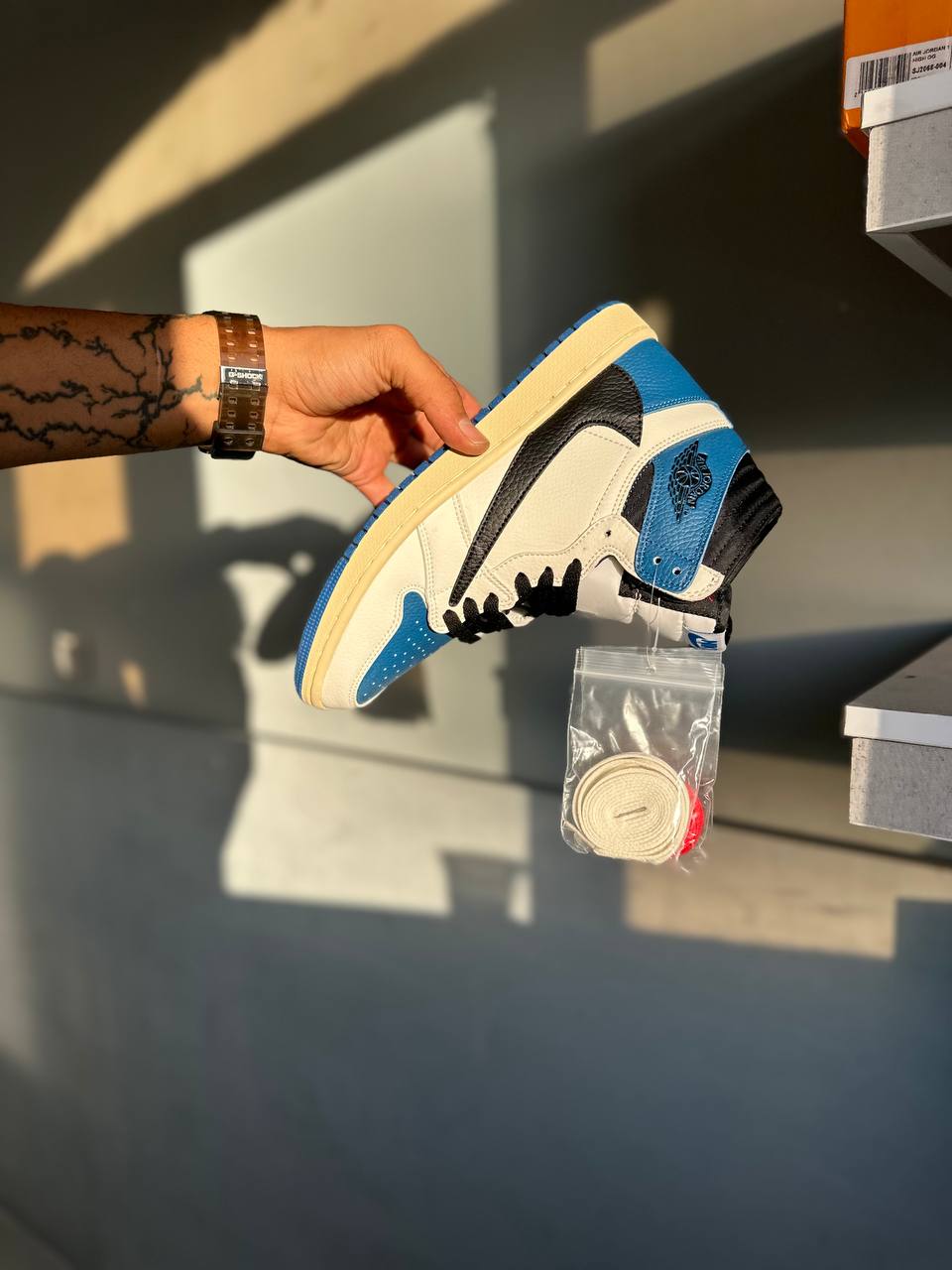 Jordan 1 Travis Scott Fragment