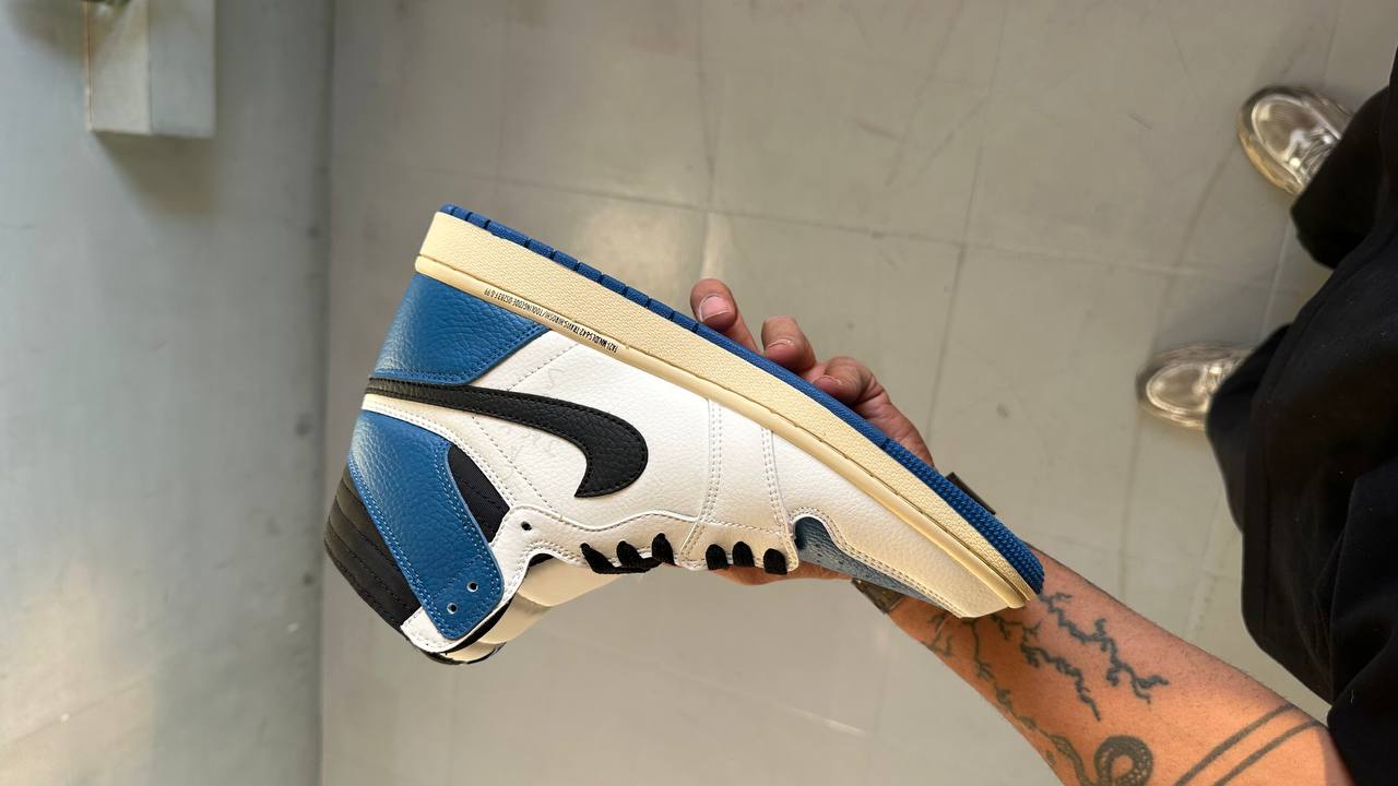 Jordan 1 Travis Scott Fragment