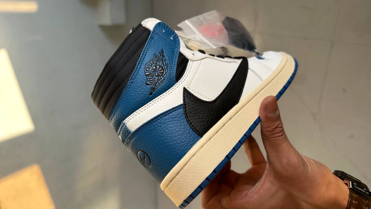 Jordan 1 Travis Scott Fragment