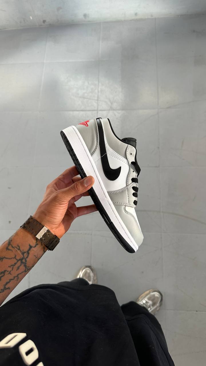Jordan 1 Smoke Grey