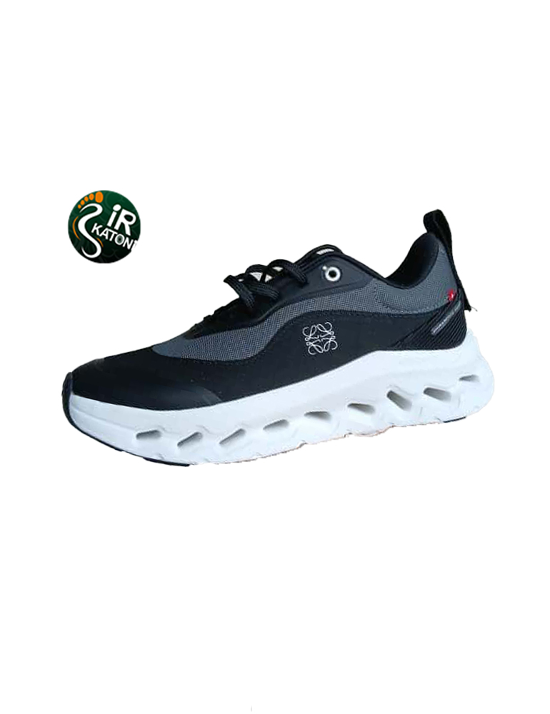 آن رانینگ کلادتیلت 👨🏽‍🦱👱🏻‍♀️