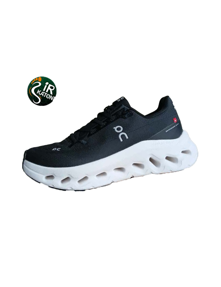 آن رانینگ کلادتیلت 👨🏽‍🦱👱🏻‍♀️