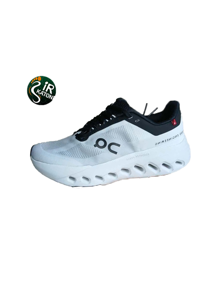 آن رانینگ کلادتیلت 👨🏽‍🦱👱🏻‍♀️