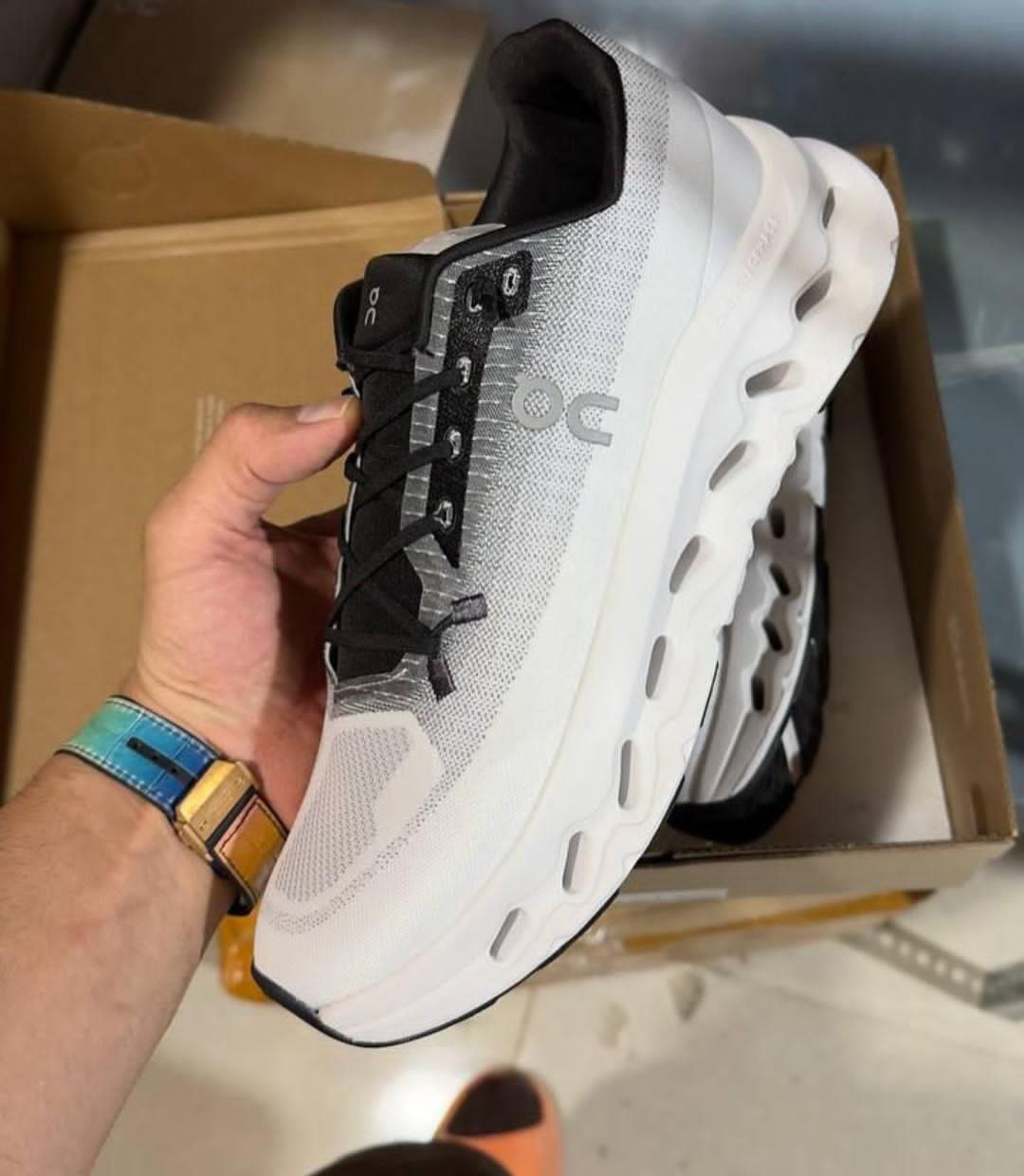 On Running Cloudtilt Sand Cream