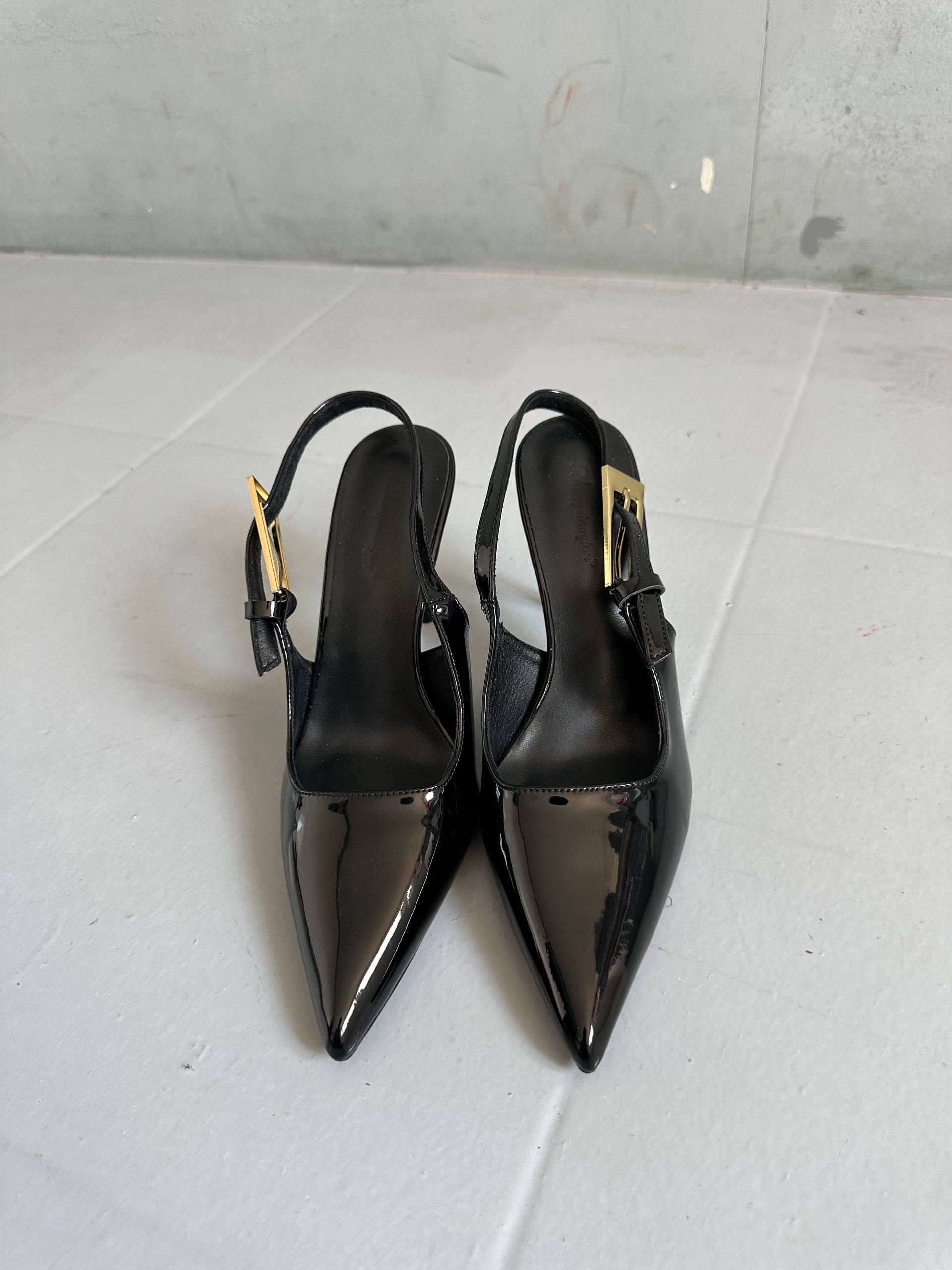Women's formal shoes